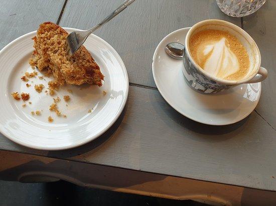 Lexi's Coffee & Bakery